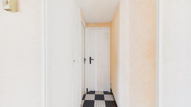 Appartement ancien - 74 m² - 4 pièces