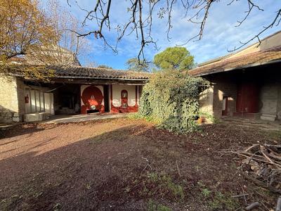 Maison - 250 m² - 10 pièces