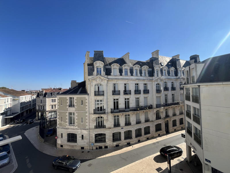 Appartement - 85 m² - 3 pièces