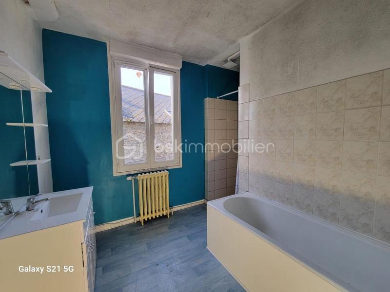 Maison traditionnelle - 89 m² - 5 pièces