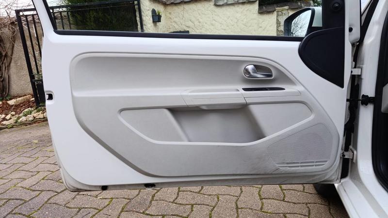 Volkswagen Up! 1.0 75 Move Up!