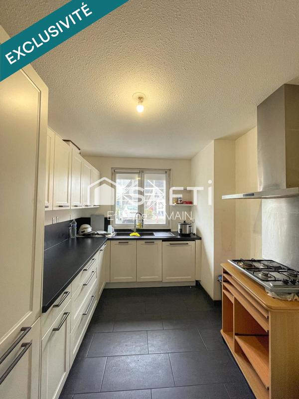 Maison - 94 m² - 5 pièces