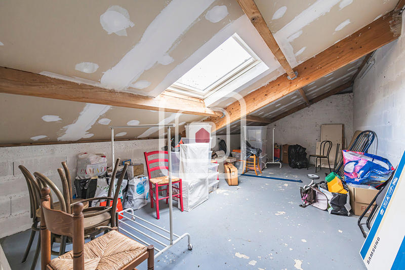 Maison - 192 m² - 6 pièces