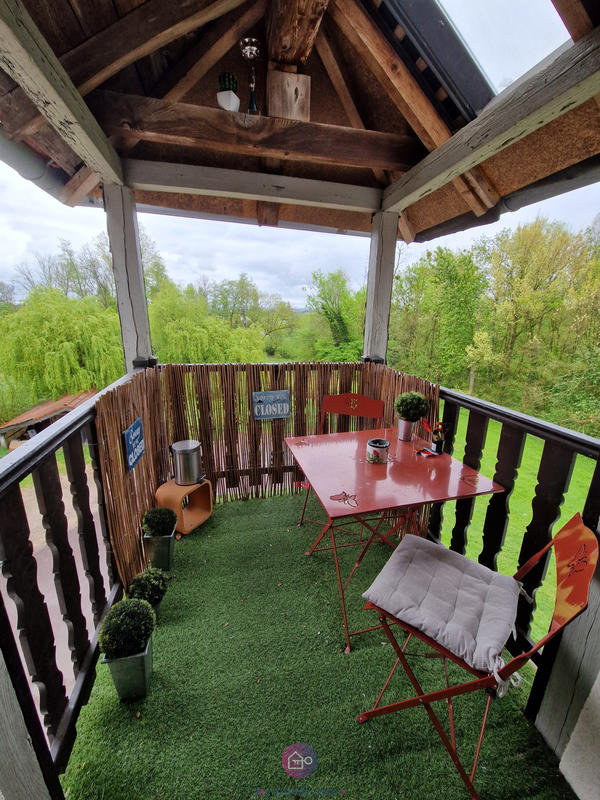 Appartement - 140 m² - 6 pièces