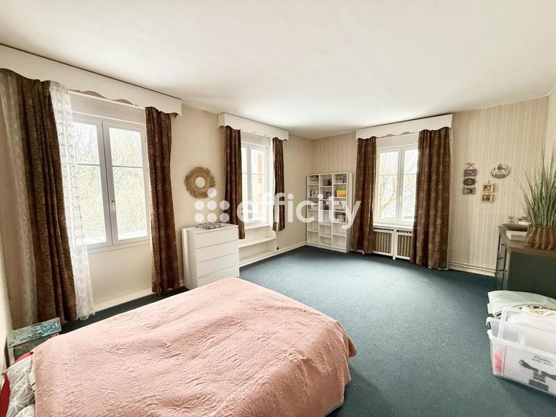 Demeure - 395 m² - 12 pièces