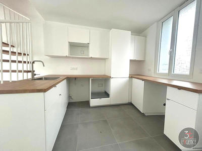 Maison - 75 m² - 5 pièces