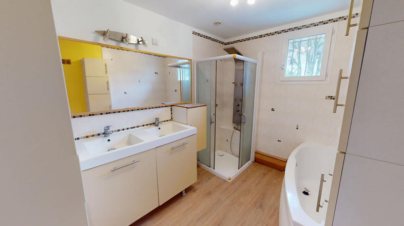 Maison - 155 m² - 5 pièces