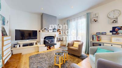 Maison - 183 m² - 6 pièces