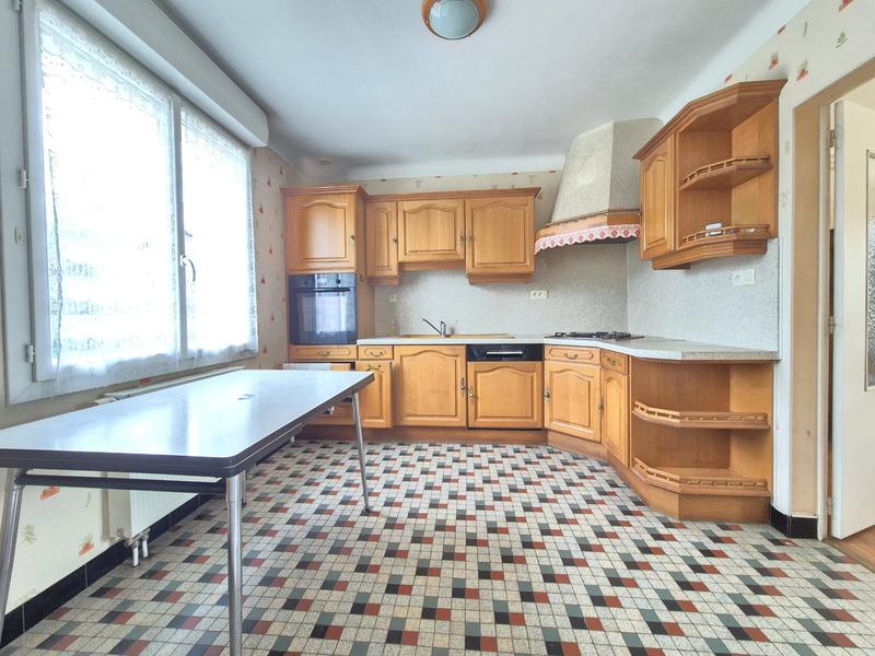 Maison - 95 m² - 5 pièces