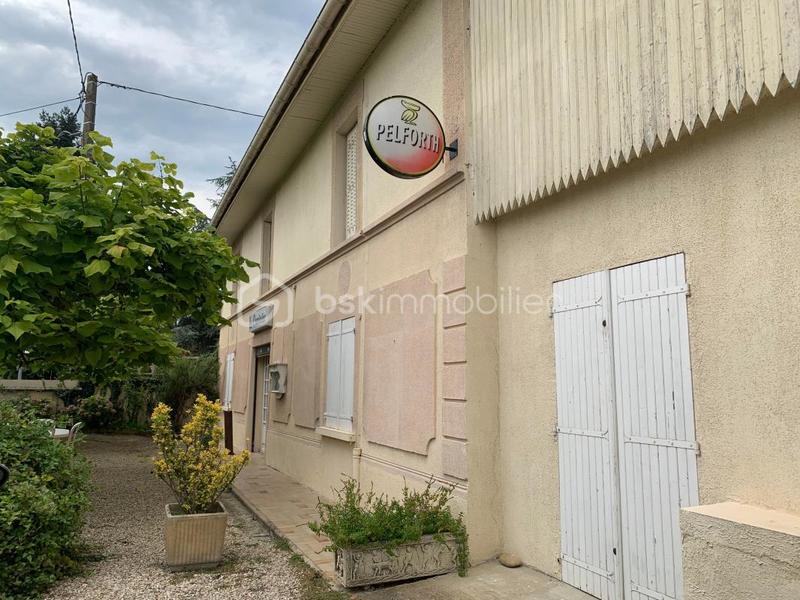 Maison ancienne - 353 m² - 8 pièces