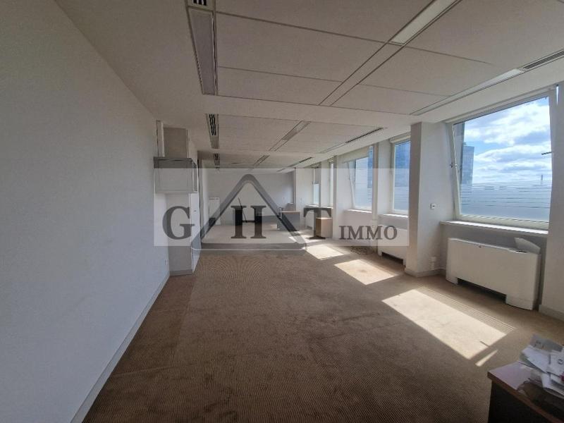 Bureau - 1 529 m²