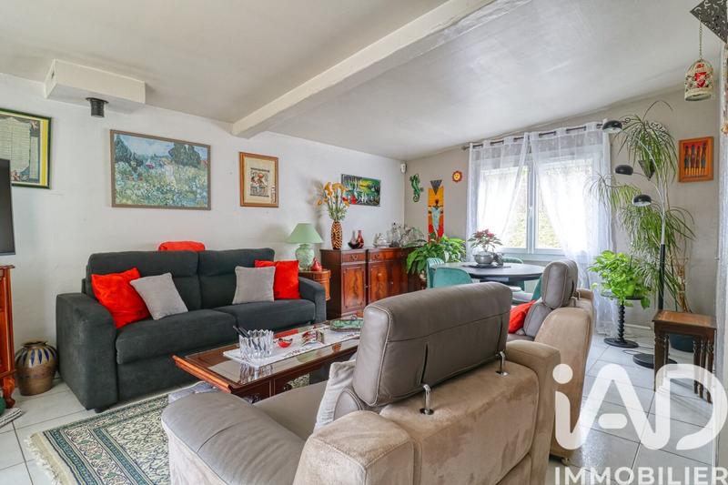 Maison - 96 m² - 5 pièces