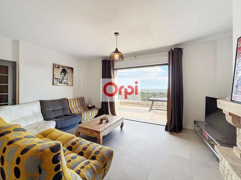 Villa - 263 m² - 8 pièces