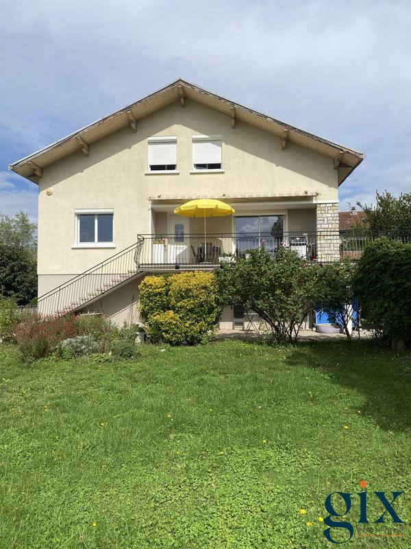 Maison - 160 m² - 6 pièces
