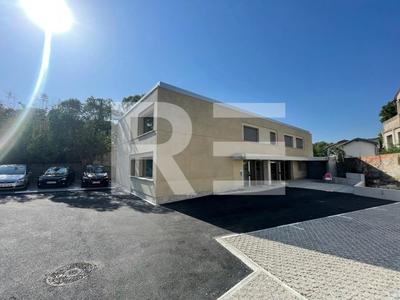 Bureau - 165 m² - 7 pièces