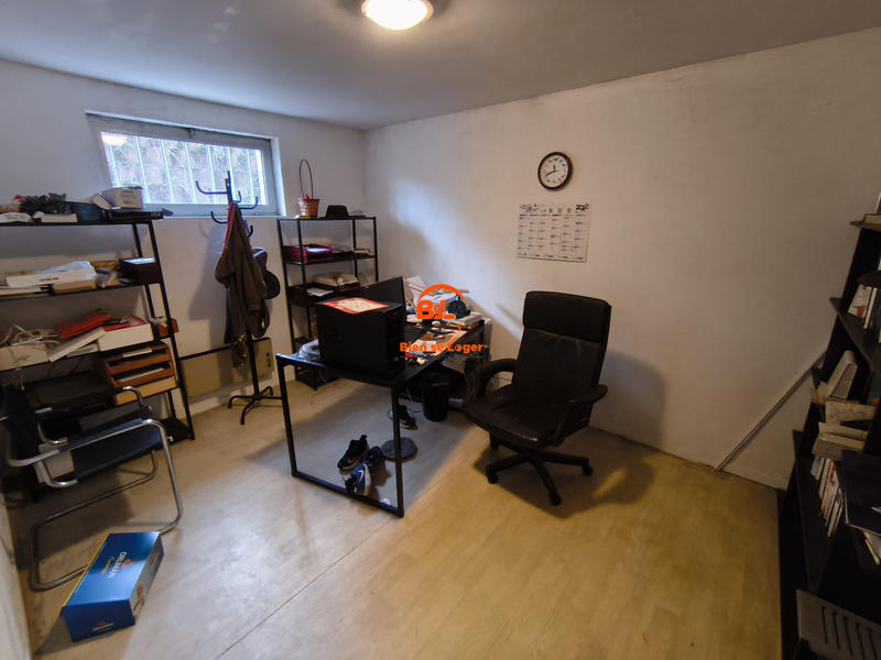 Villa - 196 m² - 8 pièces