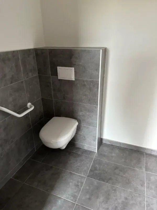 Bureau - 234 m² - 1 pièce