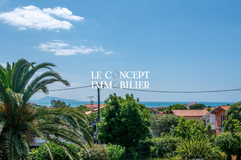 Maison - 198 m² - 7 pièces