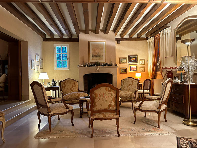 Maison - 274 m² - 7 pièces