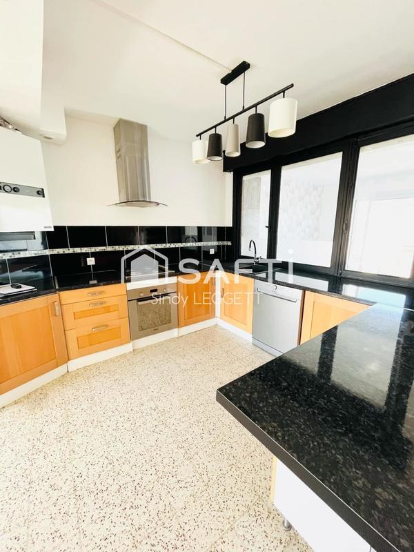 Maison - 105 m² - 5 pièces