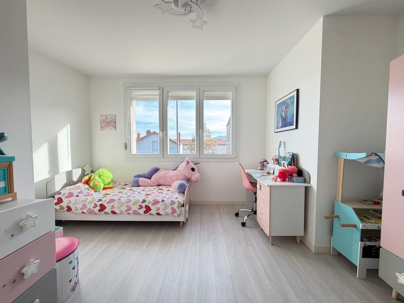 Appartement - 92 m² - 5 pièces