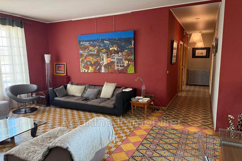 Maison - 272 m² - 6 pièces