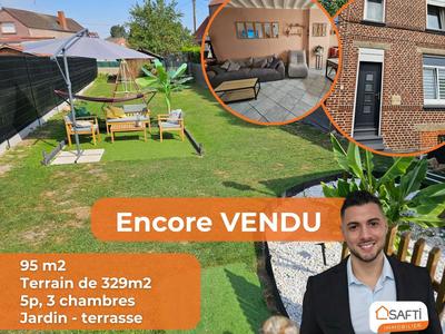 Maison - 95 m² - 5 pièces