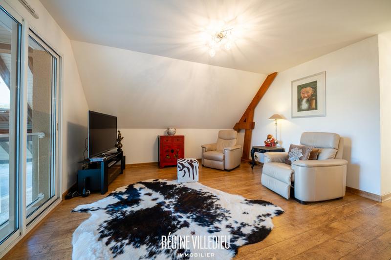 Maison - 296 m² - 7 pièces