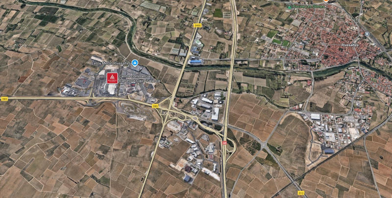 Local d'activités - 1 100 m²