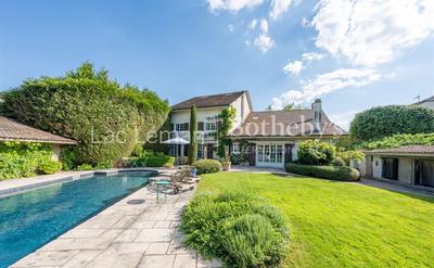 Maison - 500 m² - 11 pièces