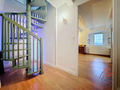 Maison - 200 m² - 7 pièces