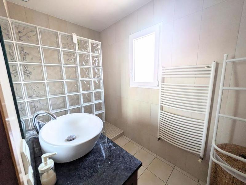 Maison - 200 m² - 6 pièces