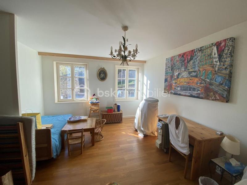 Maison - 200 m² - 5 pièces