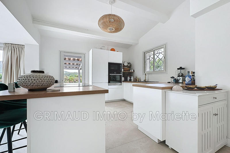 Villa - 175 m² - 4 pièces