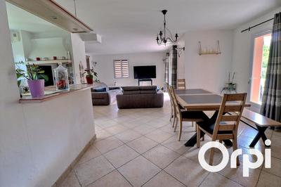 Maison - 134 m² - 5 pièces