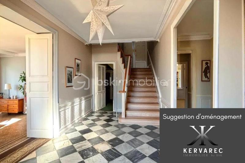 Maison - 338 m² - 14 pièces