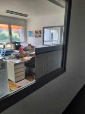 Local commercial - 10 368 m²