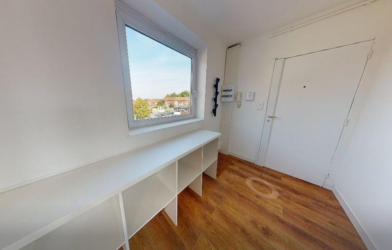 Appartement - 100 m² - 5 pièces