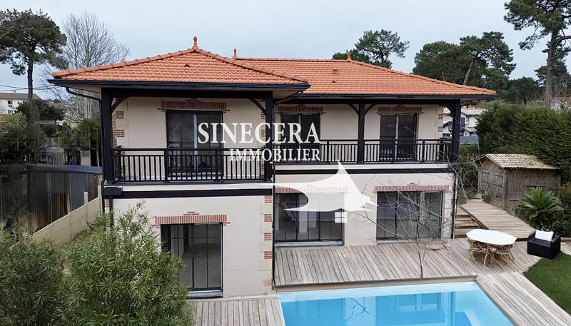 Maison - 172 m² - 6 pièces