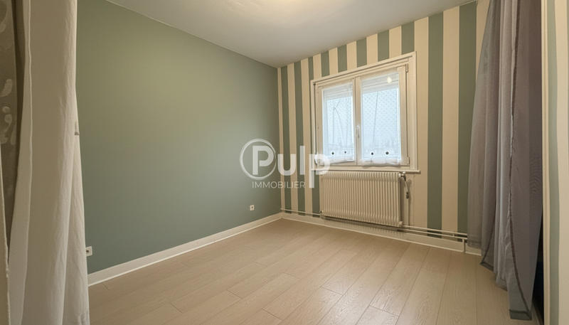 Maison - 90 m² - 5 pièces