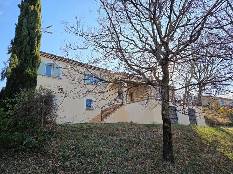 Maison - 135 m² - 5 pièces