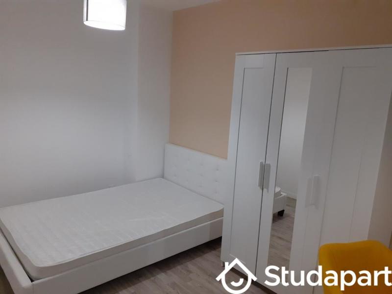 Chambre - 11 m² - 1 pièce