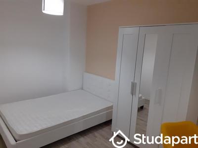 Chambre - 11 m² - 1 pièce