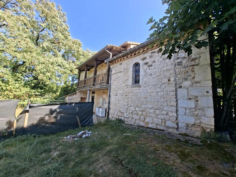 Maison - 113 m² - 9 pièces