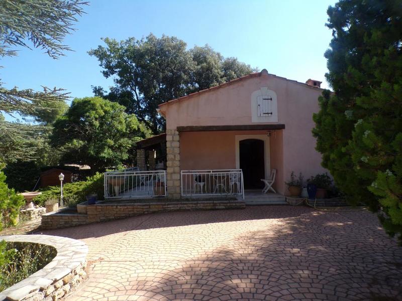 Maison - 97 m² - 5 pièces