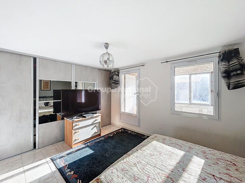 Maison - 99 m² - 5 pièces