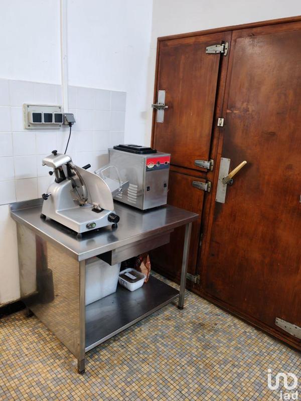 Local commercial - 1 465 m²