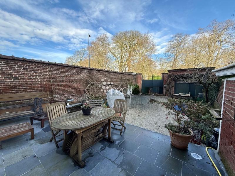 Maison bourgeoise - 289 m² - 8 pièces