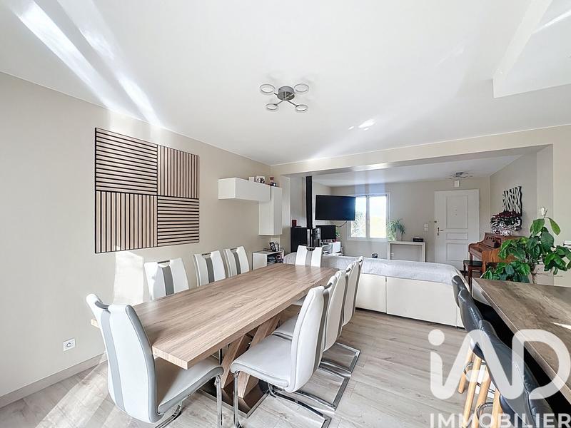 Maison - 104 m² - 6 pièces