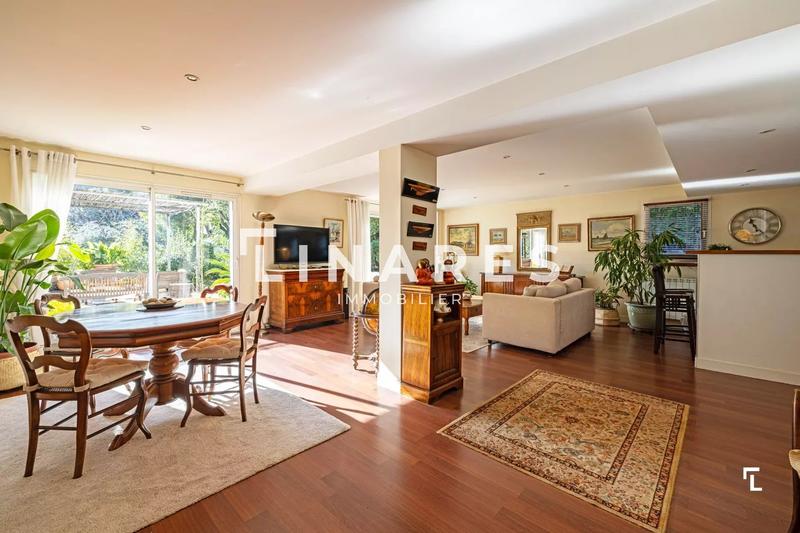 Maison - 142 m² - 4 pièces